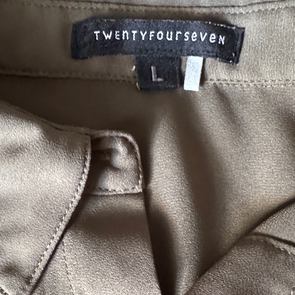 Stylish Olive Sleeveless Blouse - Picture 2 of 2